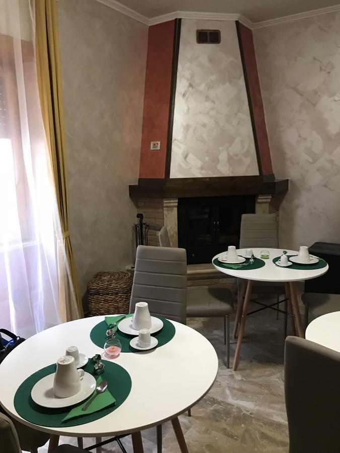 B&B Mo•Si Massa d'Albe Екстериор снимка